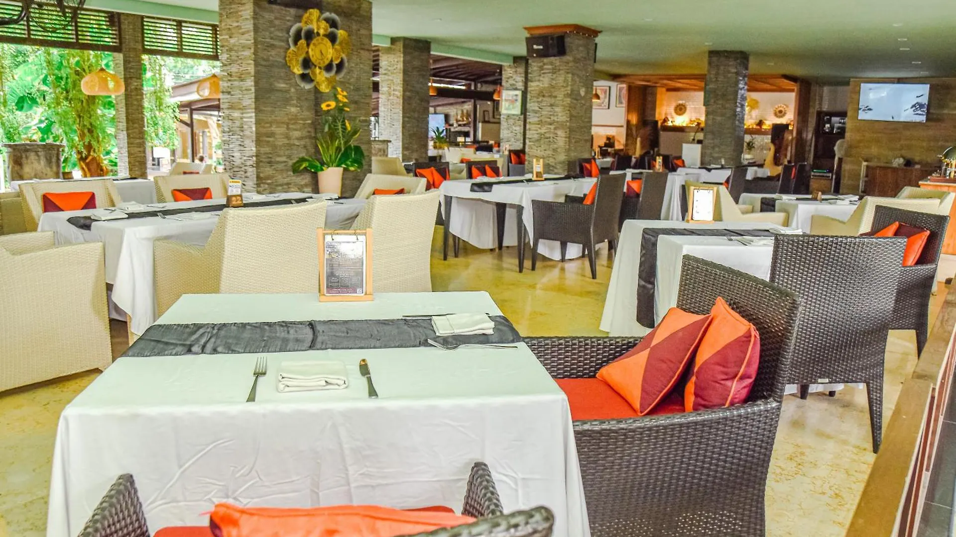 *** מלון The Lokha Legian Resort & Spa אינדונזיה