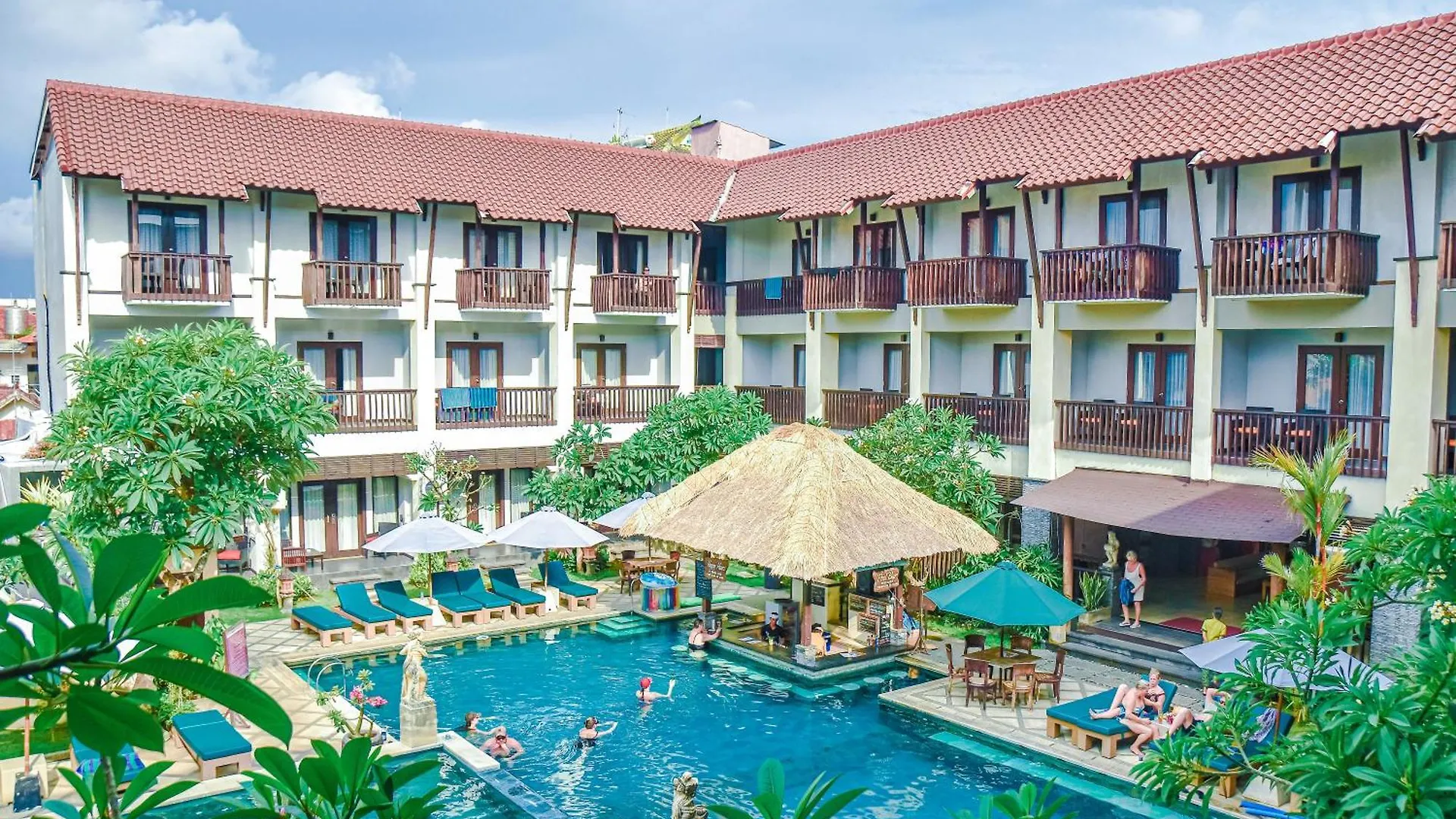 מלון The Lokha Legian Resort & Spa