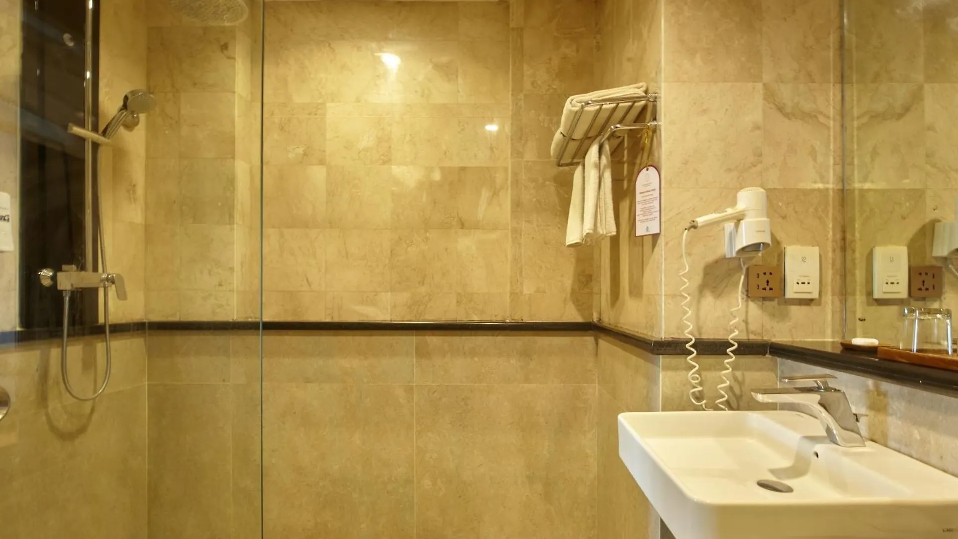 The Lokha Legian Resort & Spa אינדונזיה