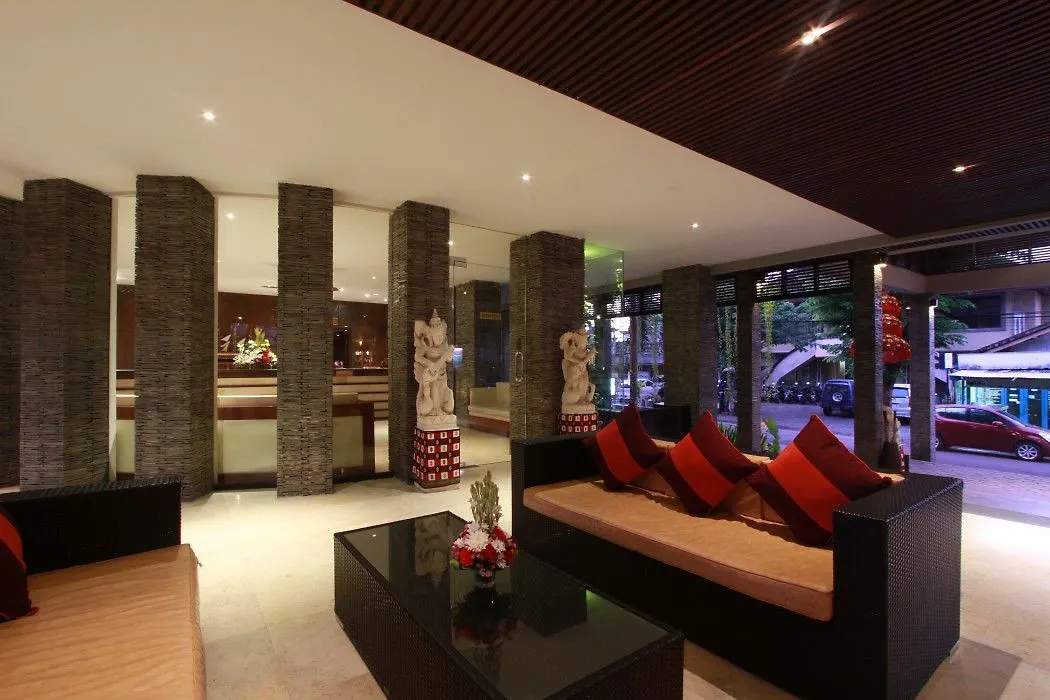 The Lokha Legian Resort & Spa מלון