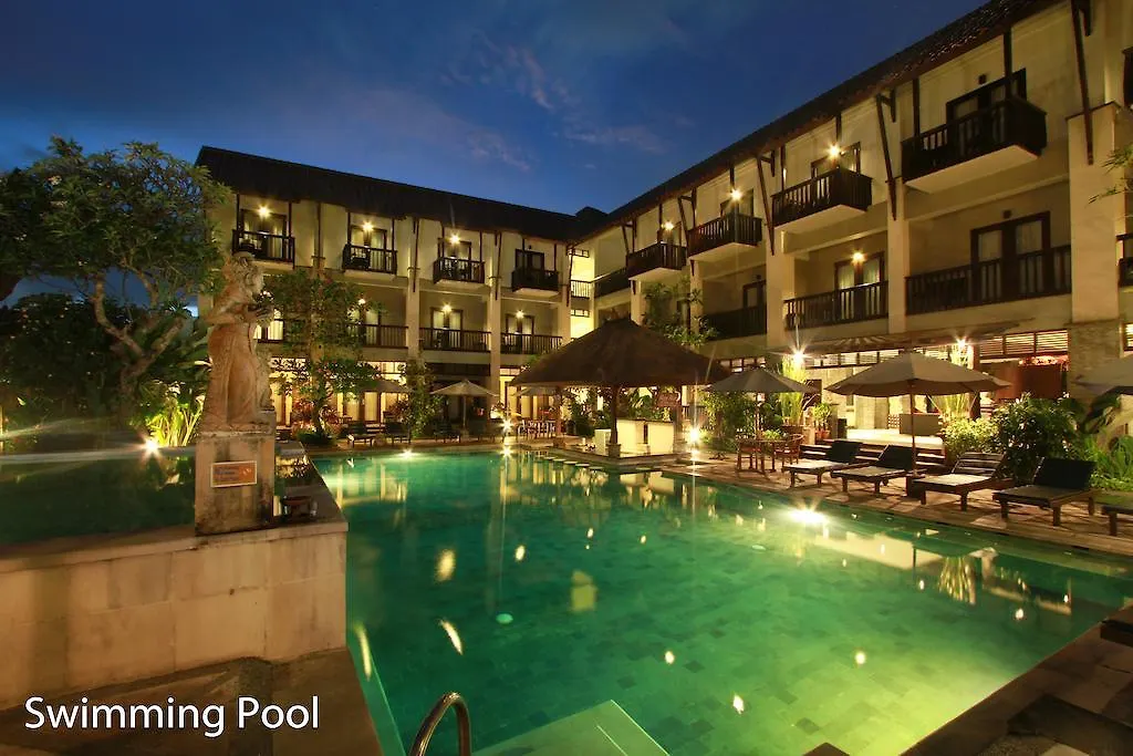 The Lokha Legian Resort & Spa מלון
